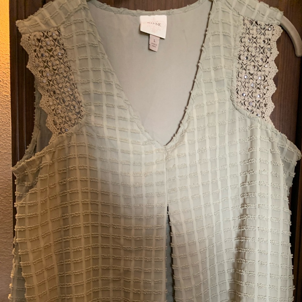 Sleeveless top